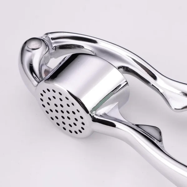 High Quality Rust-Proof Labor-saving Zinc Alloy Garlic Press Garlic Crusher kitchen Accessories Gadget