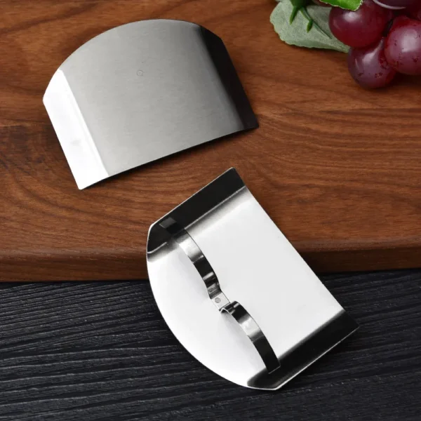 Kitchen Gadgets Cut Vegetables Hand Protector Finger Guard Stainless Steel Anti-cutting Tool Cut Vegetables Finger Guard