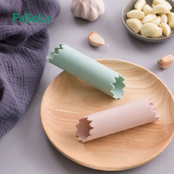 FaSoLa Garlic Press Silicone Kitchen Manual Chopper Crusher Slicer Garlic Peeling Roll Tube Garlic Tools Kitchen Gadgets